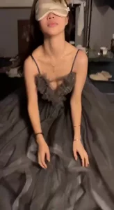 别看这可爱的小模样，经常给我口爆，被我内射，还要被我操菊花